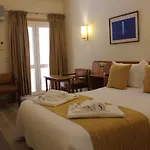 Do Cerrado Hotel