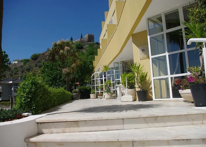 فندق Do Cerrado 2*